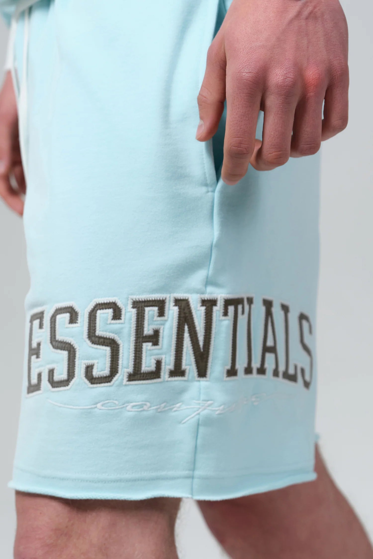 COU7URE ESSENTIALS || INSIGNIA SET